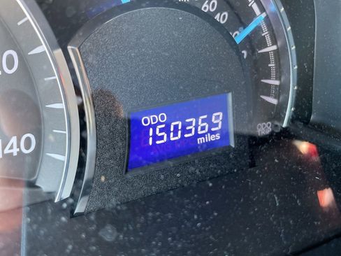 Used 2014 Toyota Camry XLE w/ Leather Package image 13