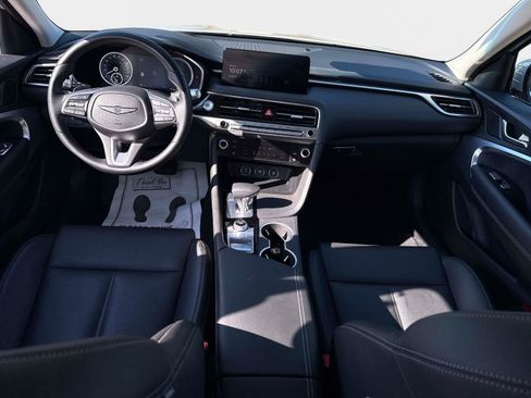 Used 2025 Genesis G70 2.5T image 16