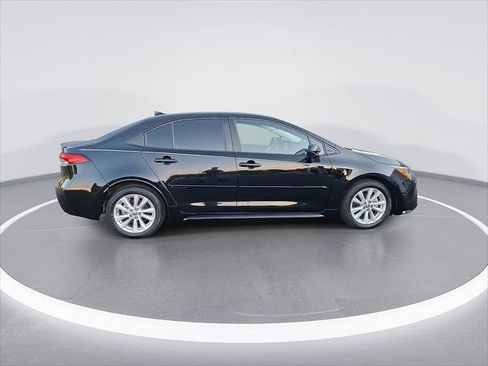 Certified 2025 Toyota Corolla LE w/ LE Premium Package FWD image 11
