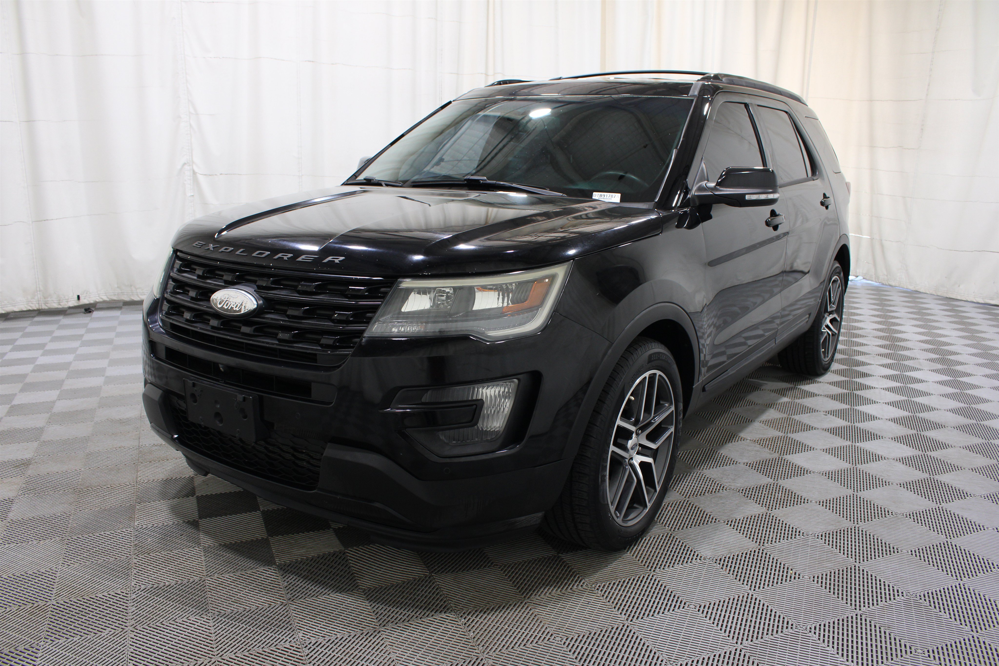 Used 2016 Ford Explorer Sport w/ Equipment Group 401A AWD/4WD image 37