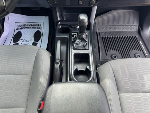 Used 2019 Toyota Tacoma SR w/ SX Package AWD/4WD image 15