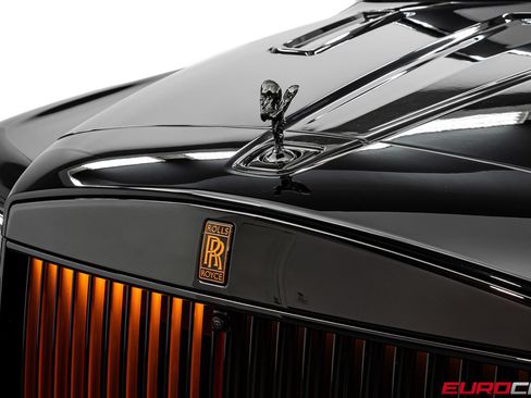 Used 2025 Rolls-Royce Cullinan Black Badge AWD/4WD image 15