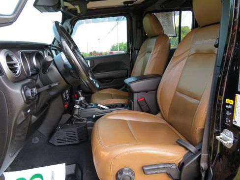 Used 2020 Jeep Gladiator Rubicon AWD/4WD image 6