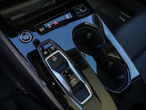 Used 2025 Audi A5 2.0T Premium w/ Convenience Package image 24