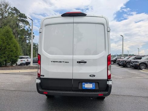 New 2026 Ford Transit 250 148 Medium Roof w/ Load Area Protection Package RWD image 5