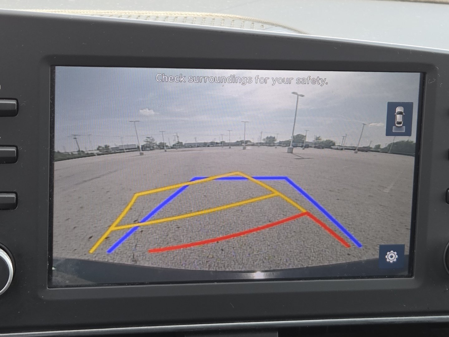 Used 2021 Hyundai Elantra SE FWD image 6