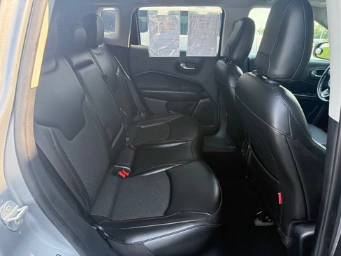 Used 2020 Jeep Compass Trailhawk AWD/4WD image 17