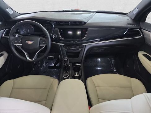 Certified 2023 Cadillac XT6 Sport w/ LPO, ONYX Package AWD/4WD image 9