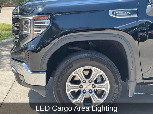 Used 2025 GMC Sierra 1500 SLT AWD/4WD image 27