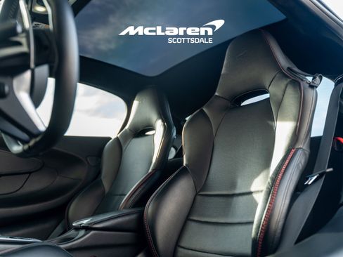 Used 2023 McLaren GT image 23