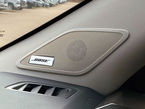 Used 2024 Nissan Pathfinder Platinum w/ Black Appearance Package image 22