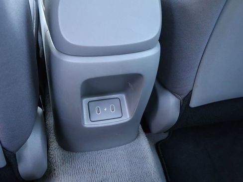 Used 2025 Hyundai Elantra Sport w/ Cargo Package FWD image 23