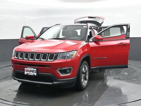 Used 2018 Jeep Compass Limited image 48