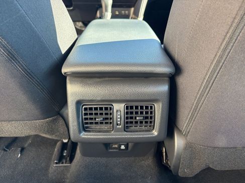 Used 2025 Toyota Camry LE image 24