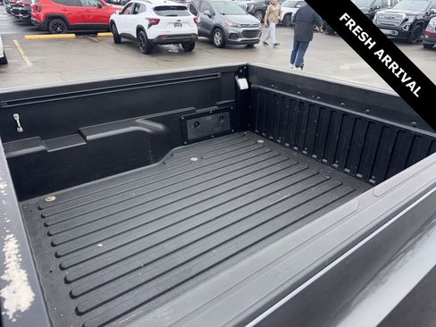 Used 2019 Toyota Tacoma SR w/ SR Convenience Package image 9