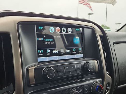 Used 2019 GMC Sierra 2500 Denali w/ Suspension Package, Off-Road AWD/4WD image 50