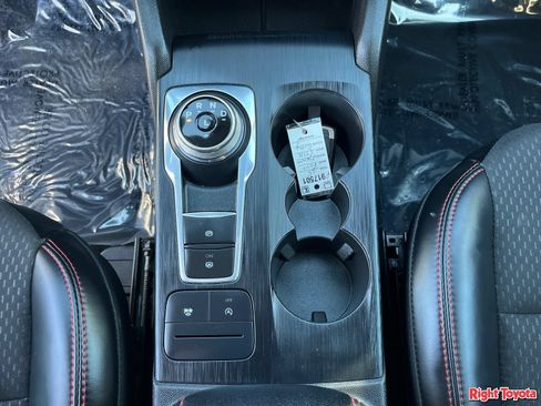 Used 2025 Ford Escape ST-Line FWD image 31