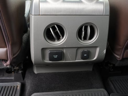 Used 2011 Ford F150 Platinum AWD/4WD image 28