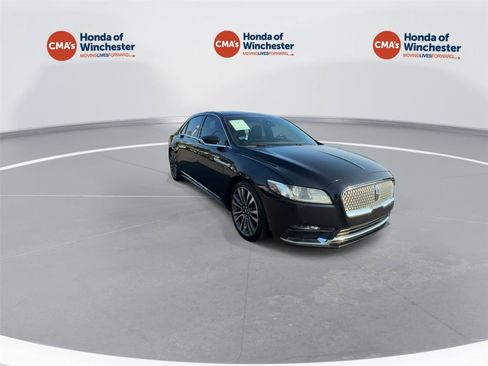 Used 2019 Lincoln Continental Select w/ Continental Climate Package AWD/4WD image 2