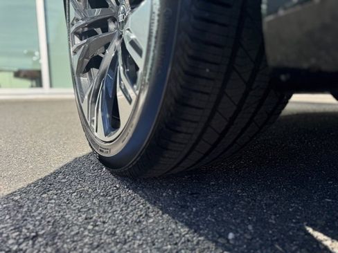 Certified 2025 Audi Q8 Premium Plus w/ Premium Plus Package image 9