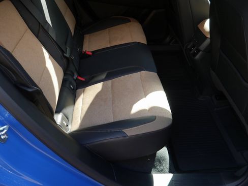 New 2026 Chevrolet Equinox ACTIV w/ Convenience Package III image 23