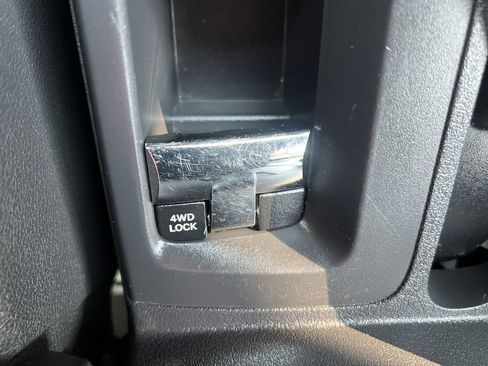 Used 2016 Jeep Patriot High Altitude image 8