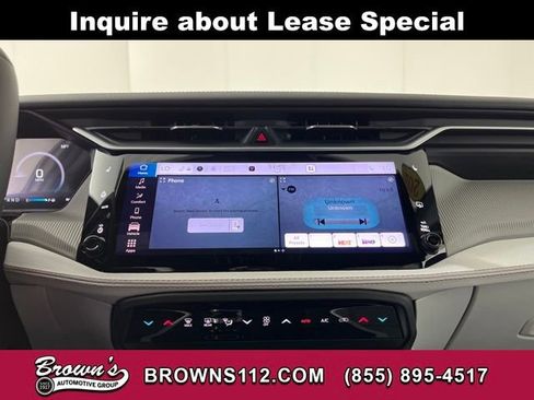 Used 2026 Jeep Cherokee Limited image 27