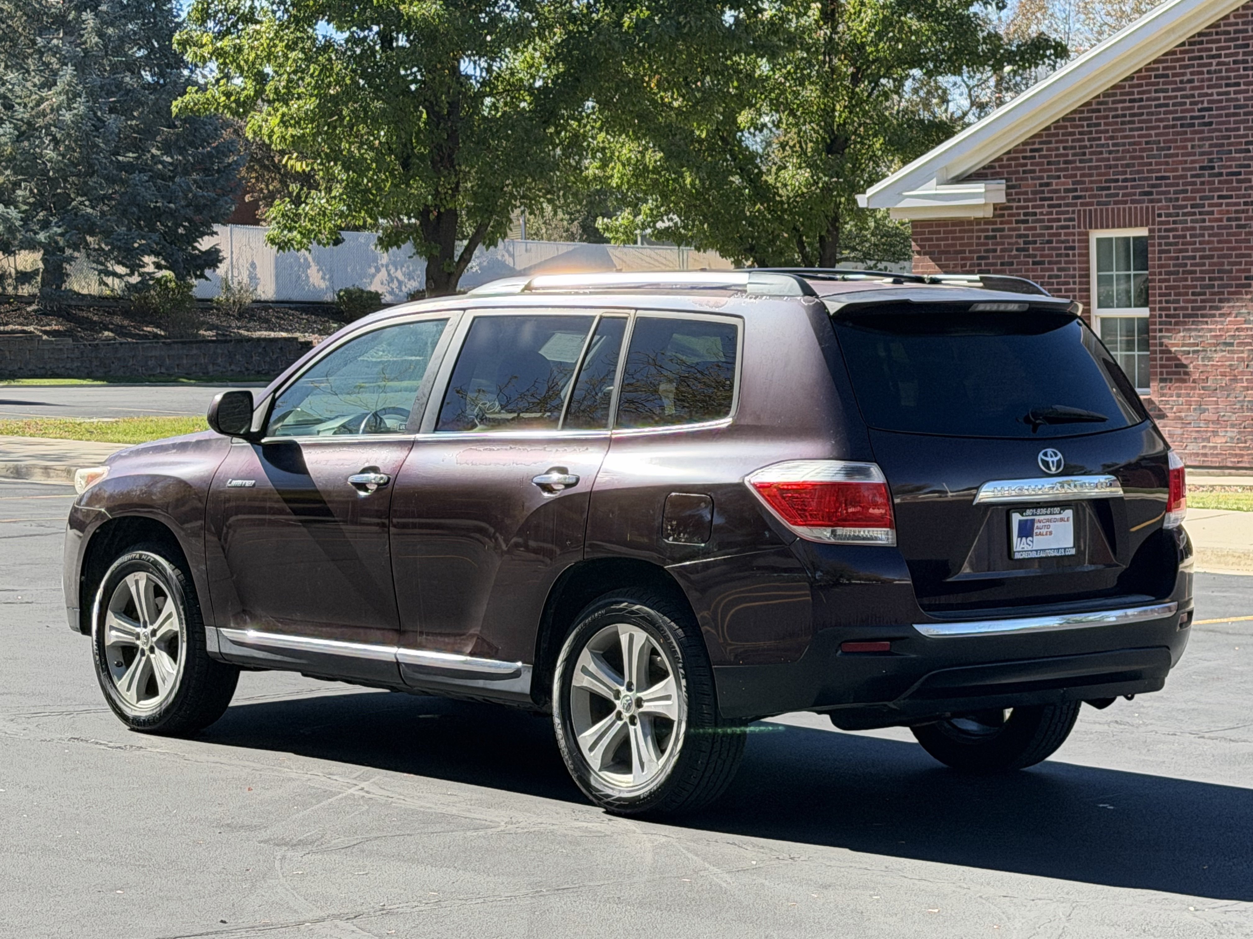 Used 2013 Toyota Highlander Limited FWD image 4