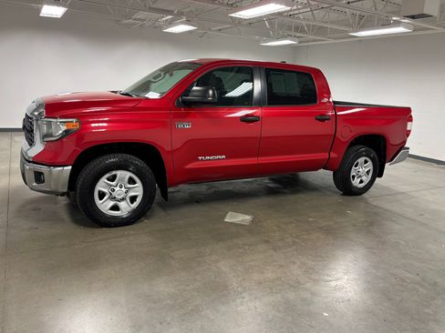 Used 2020 Toyota Tundra SR5 w/ SR5 Leather Package AWD/4WD image 21