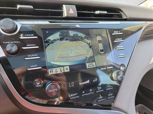 Used 2020 Toyota Camry XLE w/ Driver Assist Package FWD image 24