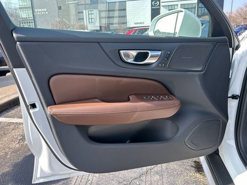 New 2026 Volvo V60 B5 Cross Country Ultra w/ Protection Package Premier image 9