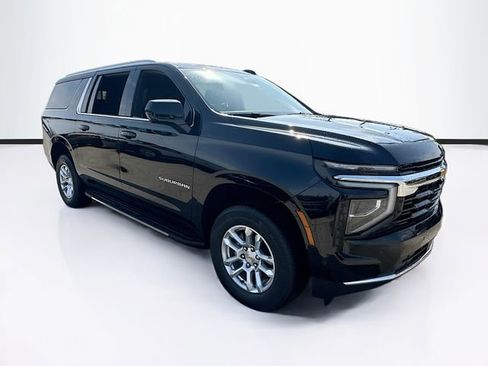 New 2026 Chevrolet Suburban LS image 3