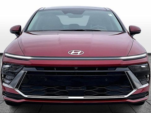 Used 2025 Hyundai Sonata Limited image 3