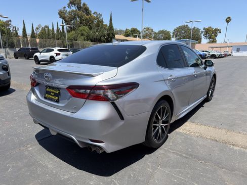 Used 2024 Toyota Camry SE w/ Convenience Package FWD image 8