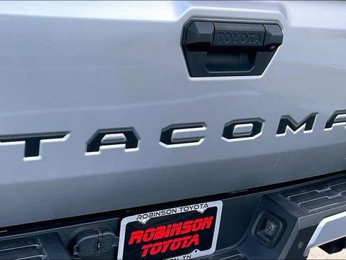 Used 2024 Toyota Tacoma SR5 AWD/4WD image 8