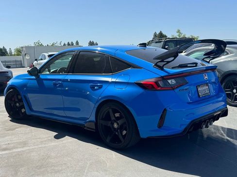 Used 2023 Honda Civic Type R image 2