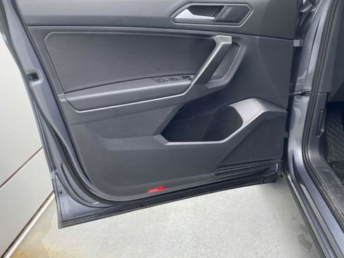 Used 2021 Volkswagen Tiguan S image 15