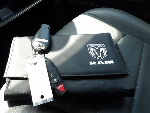 Used 2018 RAM 1500 Tradesman RWD image 38