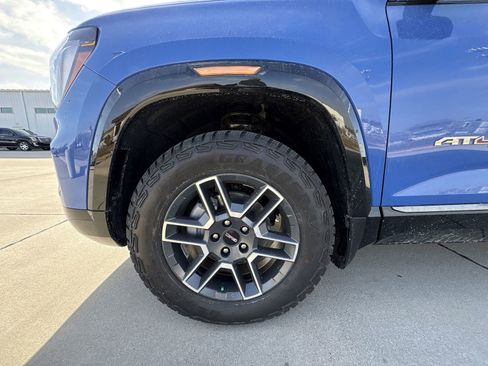 New 2026 GMC Terrain AT4 w/ Convenience Package III AWD/4WD image 30