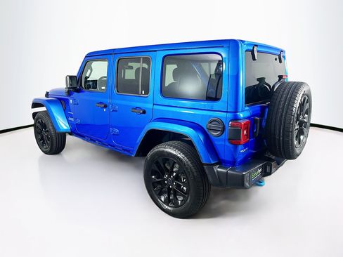 Used 2024 Jeep Wrangler Unlimited Sahara AWD/4WD image 5