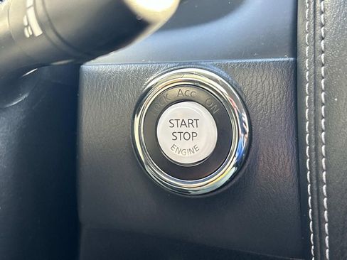 Used 2021 INFINITI QX80 Luxe image 40