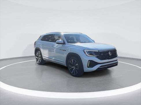 New 2026 Volkswagen Atlas Cross Sport SEL Premium R-Line image 2