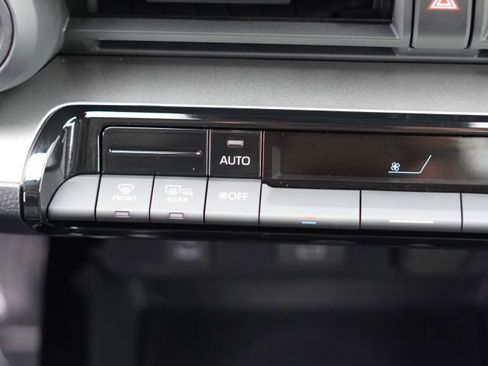 Used 2026 Toyota Prius LE FWD image 23