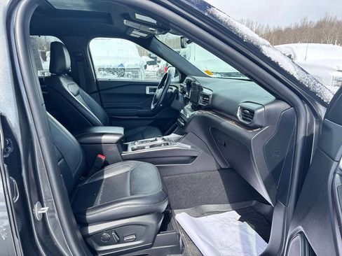 Used 2020 Ford Explorer Limited w/ Class III Trailer Tow Package AWD/4WD image 12