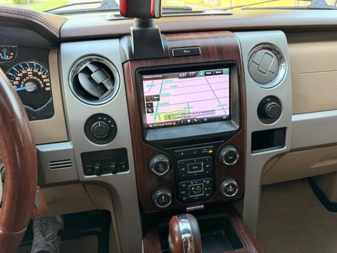 Used 2013 Ford F150 King Ranch w/ King Ranch Luxury Pkg image 22