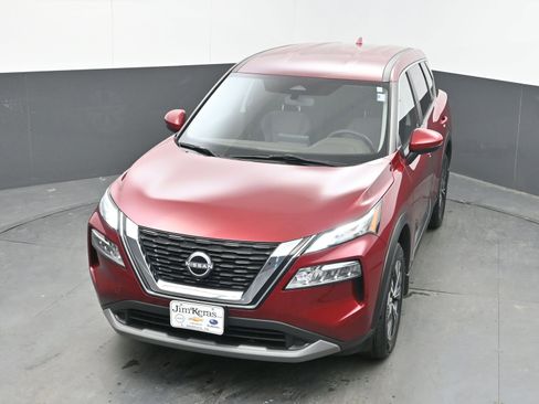 Certified 2023 Nissan Rogue SV image 31