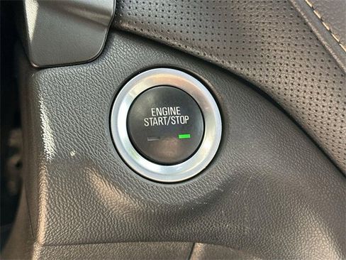 Used 2020 Chevrolet Equinox Premier image 16