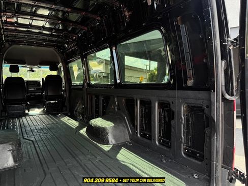 Used 2020 Mercedes-Benz Sprinter 3500 image 28