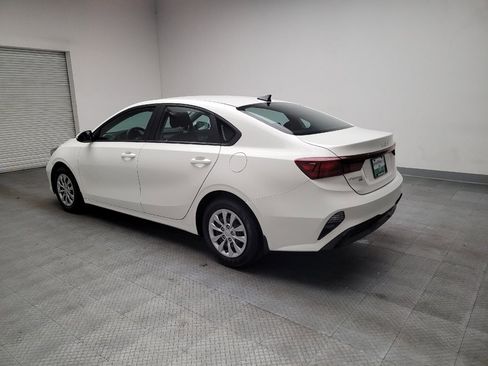 Used 2023 Kia Forte LX FWD image 3