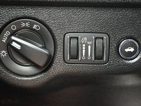 Used 2019 Dodge Charger SXT w/ Blacktop Package image 24